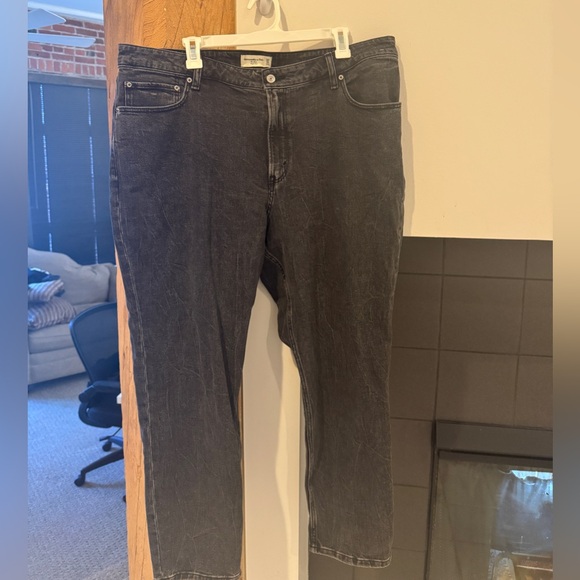 Abercrombie & Fitch Curve Love High Rise Mom Jean, plus size 18 - Picture 4 of 5
